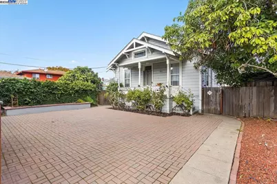 629 Santa Clara Ave., Alameda, CA 94501 - Photo 35