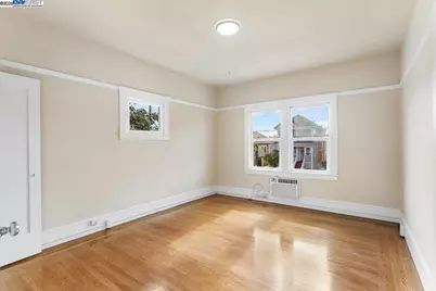 629 Santa Clara Ave., Alameda, CA 94501 - Photo 19