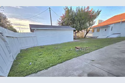 220 Lodi Ave, Lodi, CA 95240 - Photo 13