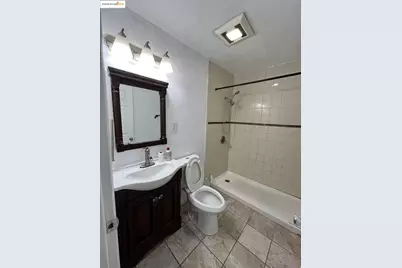 262 Fitzpatrick Rd, Oakland, CA 94603 - Photo 43