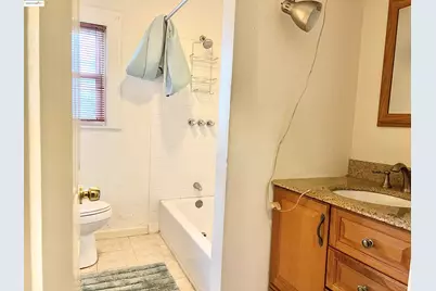 9719 Holly St, Oakland, CA 94603 - Photo 7