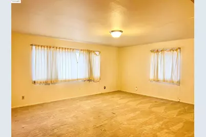 9719 Holly St, Oakland, CA 94603 - Photo 3