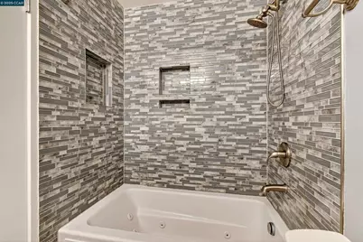 705 Danrose Dr, American Canyon, CA 94503 - Photo 23