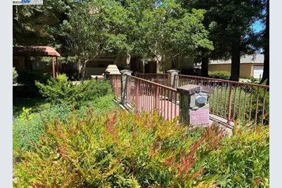 1310 Walden Rd #11, Walnut Creek, CA 94597 - Photo 1