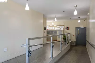 485 Macarthur Blvd #407, Oakland, CA 94609 - Photo 27