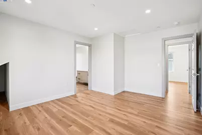 882 61st St, Oakland, CA 94608 - Photo 39