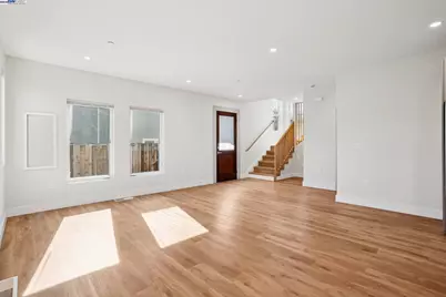 882 61st St, Oakland, CA 94608 - Photo 33