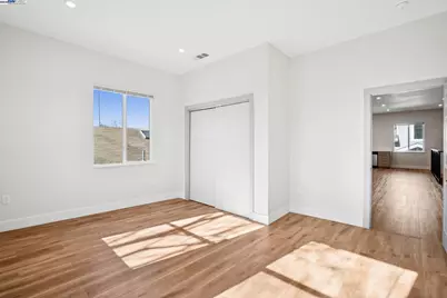 882 61st St, Oakland, CA 94608 - Photo 19
