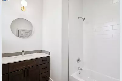 882 61st St, Oakland, CA 94608 - Photo 23