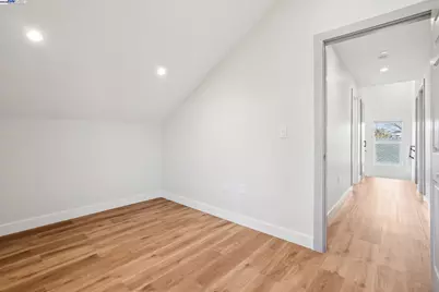 882 61st St, Oakland, CA 94608 - Photo 47