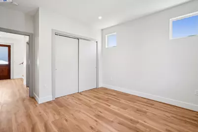 882 61st St, Oakland, CA 94608 - Photo 35