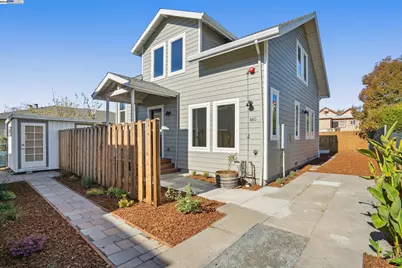 882 61st St, Oakland, CA 94608 - Photo 27