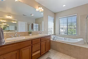 6454 Green Castle Cir, Discovery Bay, CA 94505 - Photo 43