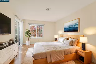 560 Canyon Oaks, Oakland, CA 94605 - Photo 3