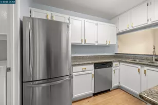 560 Canyon Oaks, Oakland, CA 94605 - Photo 5