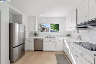 4023 Roland Dr, Concord, CA 94521 - Photo 17