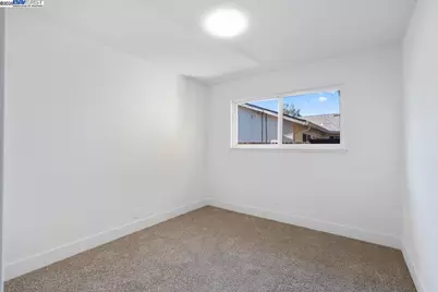 4023 Roland Dr, Concord, CA 94521 - Photo 41