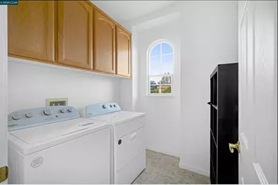 5700 Oakmont Dr, Richmond, CA 94806 - Photo 45