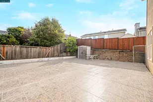 5700 Oakmont Dr, Richmond, CA 94806 - Photo 47