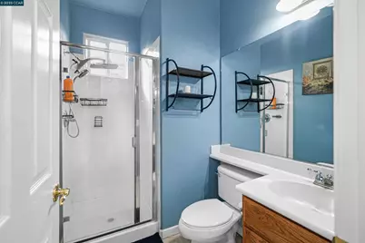 5700 Oakmont Dr, Richmond, CA 94806 - Photo 23