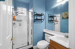 5700 Oakmont Dr, Richmond, CA 94806 - Photo 23