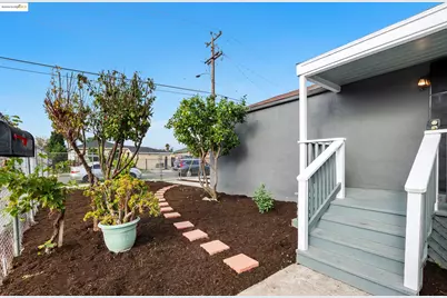 9028 A St, Oakland, CA 94603 - Photo 5