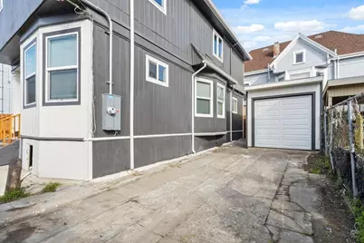 842 E 17th St, Oakland, CA 94606 - Photo 27