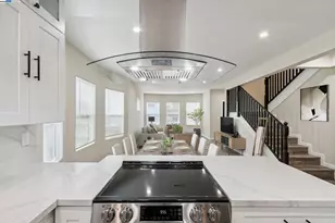 842 E 17th St, Oakland, CA 94606 - Photo 11