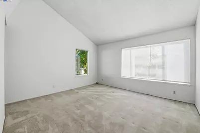 93 Cassia Dr, Hayward, CA 94544 - Photo 29