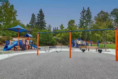 2214 Forsythia Way, Martinez, CA 94553 - Photo 45