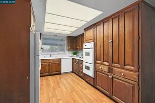 1867 Toyon Dr, Concord, CA 94520 - Photo 11