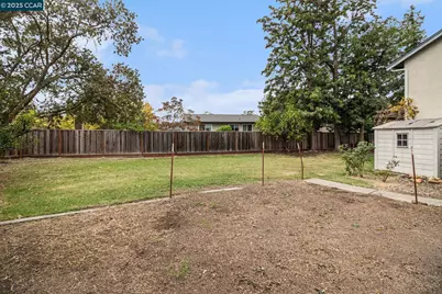 282 Coldsprings Ct, Martinez, CA 94553 - Photo 25