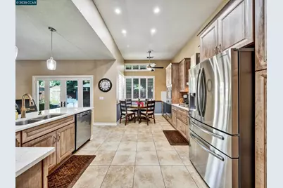 913 Cedar Brook Ln, Vacaville, CA 95687 - Photo 9