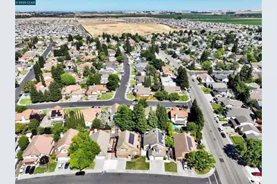 913 Cedar Brook Ln, Vacaville, CA 95687 - Photo 49