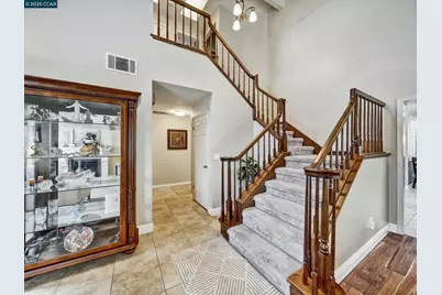 913 Cedar Brook Ln, Vacaville, CA 95687 - Photo 7