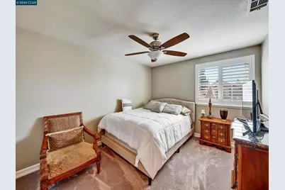 913 Cedar Brook Ln, Vacaville, CA 95687 - Photo 25