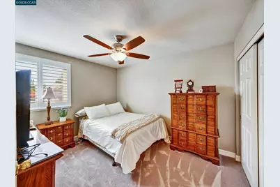 913 Cedar Brook Ln, Vacaville, CA 95687 - Photo 23