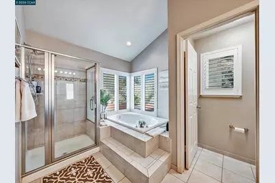 913 Cedar Brook Ln, Vacaville, CA 95687 - Photo 33