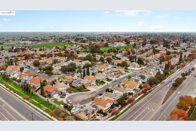 1974 Paradise Valley Ct, Tracy, CA 95376 - Photo 35