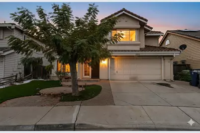 1974 Paradise Valley Ct, Tracy, CA 95376 - Photo 1