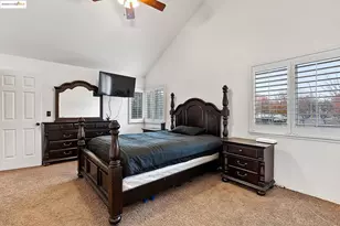 1974 Paradise Valley Ct, Tracy, CA 95376 - Photo 17