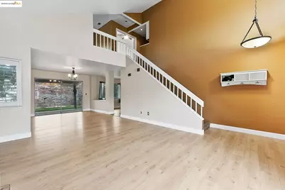 1974 Paradise Valley Ct, Tracy, CA 95376 - Photo 3