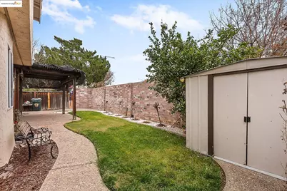 1974 Paradise Valley Ct, Tracy, CA 95376 - Photo 27