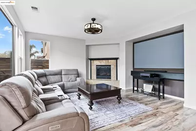 6851 New Melones Cir, Discovery Bay, CA 94505 - Photo 5