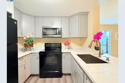 68 El Toro Ct, Fairfield, CA 94533 - Photo 19