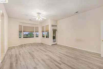 729 Richardson Dr, Brentwood, CA 94513 - Photo 21