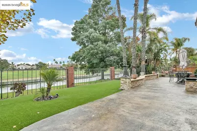 1915 Edgeview Way, Discovery Bay, CA 94505 - Photo 41