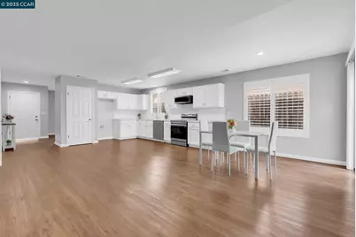 432 Red Robin Dr, Patterson, CA 95363 - Photo 19