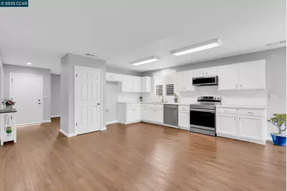 432 Red Robin Dr, Patterson, CA 95363 - Photo 9