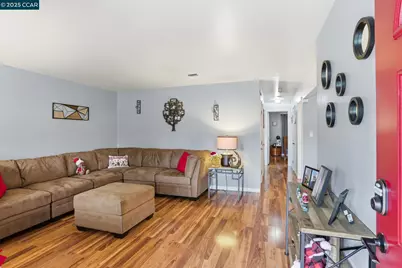 213 Markham Avenue, Vacaville, CA 95688 - Photo 3